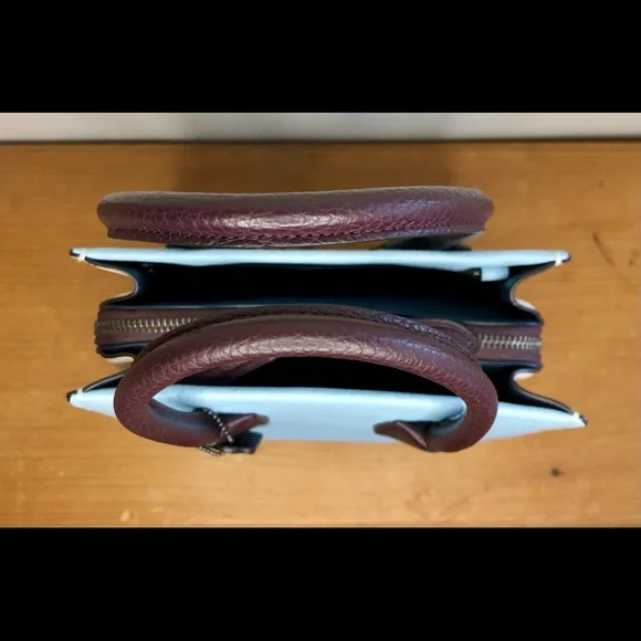 S⭕️LD‼️Coach Cashin Carry Tote 22 In Colorblock Waterfall Multi - Picture 5 of 12